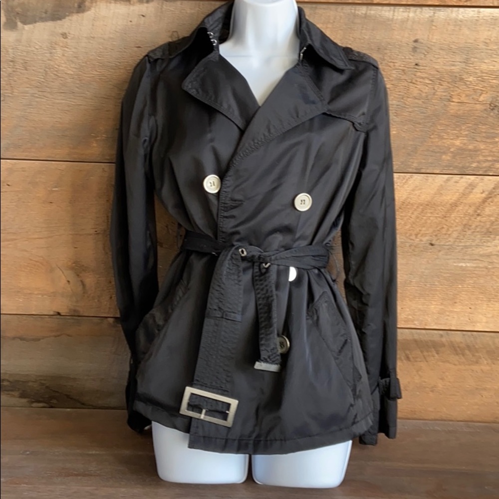 Black lightweight jacket